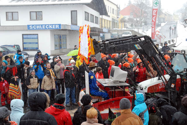 faschingszug2010117