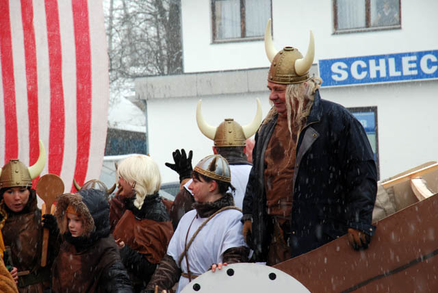 faschingszug2010126